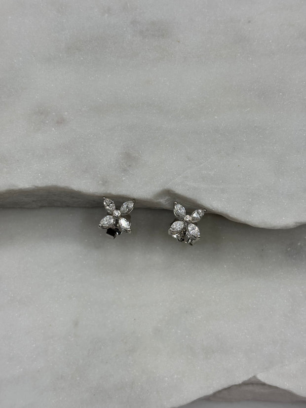 Shining Flower: Ohrstecker, 18 Karat, Diamanten