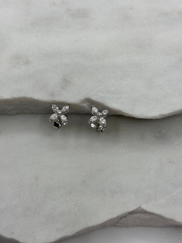 Shining Flower: Ohrstecker, 18 Karat, Diamanten