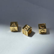 Goldwürfel, Charm, Buchstaben, personalisierbar, 14 Karat Gold