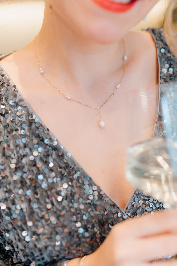 Perla: Y-Halskette, 14 Karat Gold, Süßwasserperle