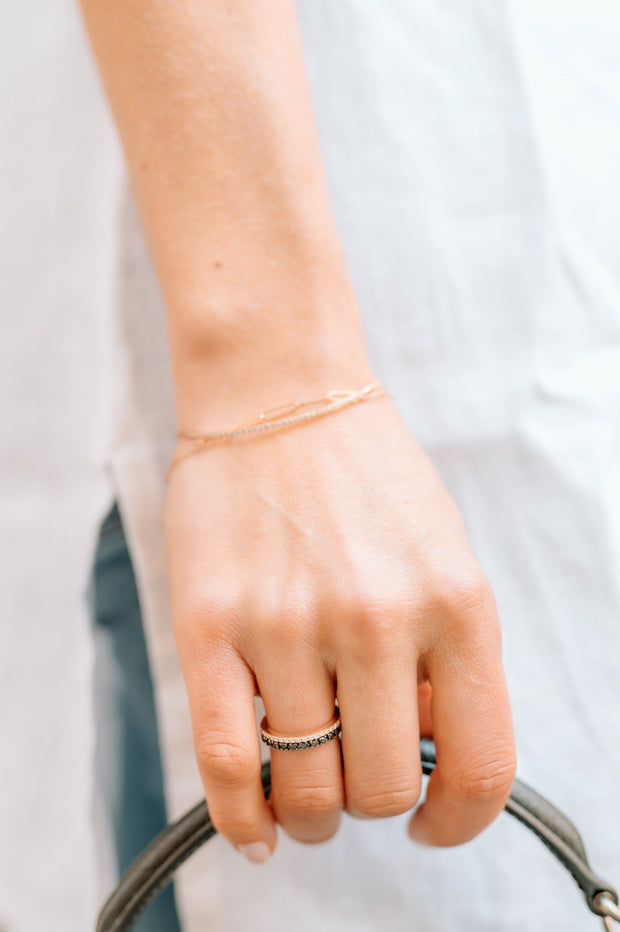 Memoire Ring: 18 Karat Gold, Diamanten