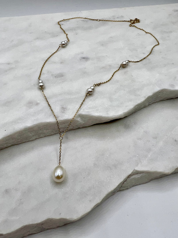 Perla: Y-Halskette, 14 Karat Gold, Süßwasserperle