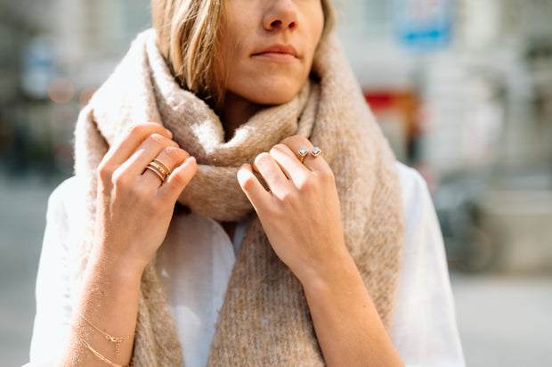 Tina: Ring, 18 Karat Gold, Diamanten